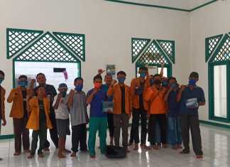 Ikatan Pelajar Muhammadiyah (IPM) menyalurkan donasi Gerakan Lawan Covid-19 2000 rupiah