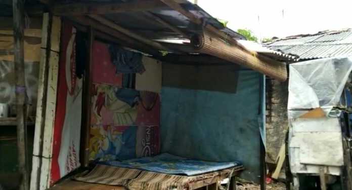 Kondisi rumah Nata (46) berdomisili di wilayah RT 03/09 Kelurahan Kedungbadak, Kecamatan Tanah Sareal Kota Bogor