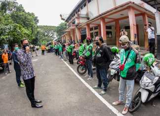 Bima Arya Tinjau Gudang Logistik Bantuan Sosial dari Provinsi Jabar