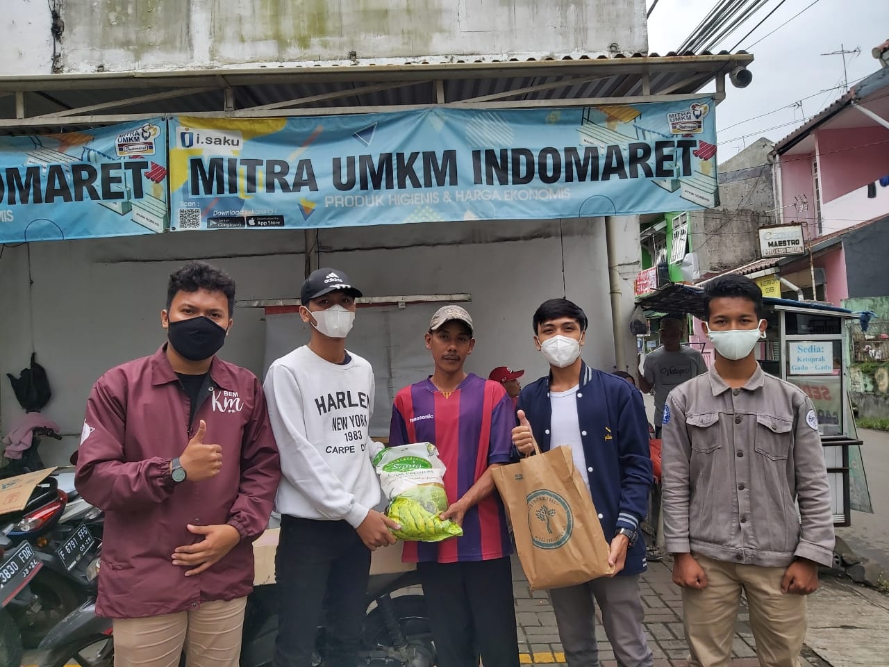 Didukung Rumah Beta Foundation, Ranger of Change IPB Bagi-bagi Donasi di Sekitar Kampus