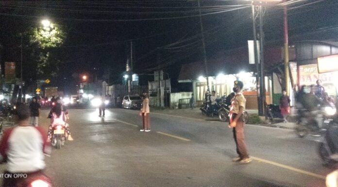 Pramuka Kwarran Leuwisadeng Ikut Serta Giat PAM Lalin Tahun Baru 2021