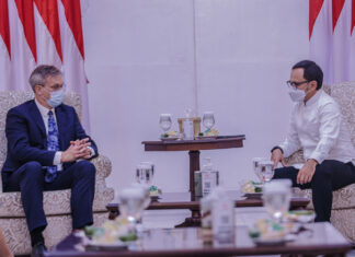 Wali Kota Bogor (kanan) bersama Dubes Uni Eropa (kiri). (Ist)