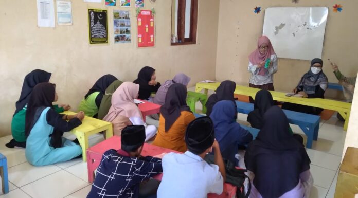 Dosen Mengabdi IPB